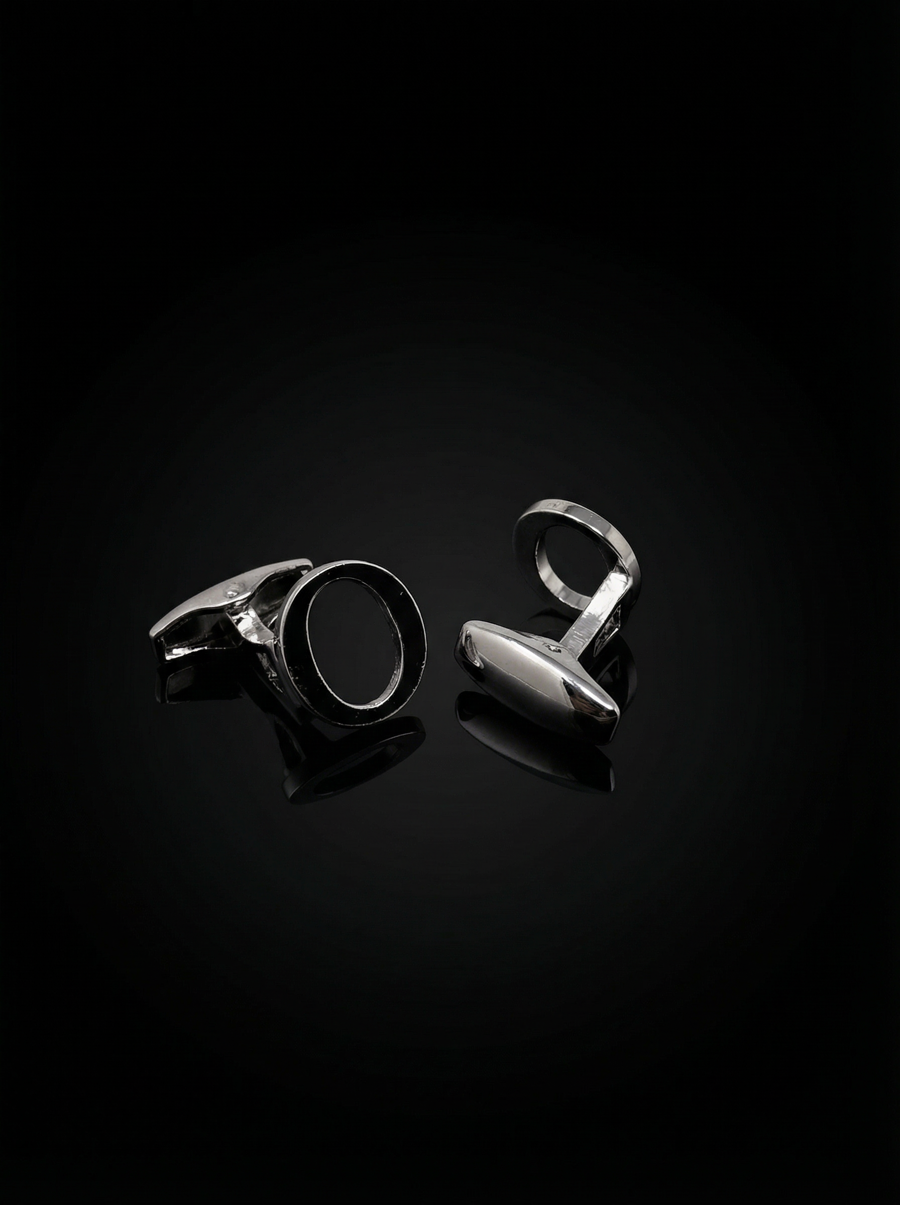 Letter O Cufflinks Tivaaro