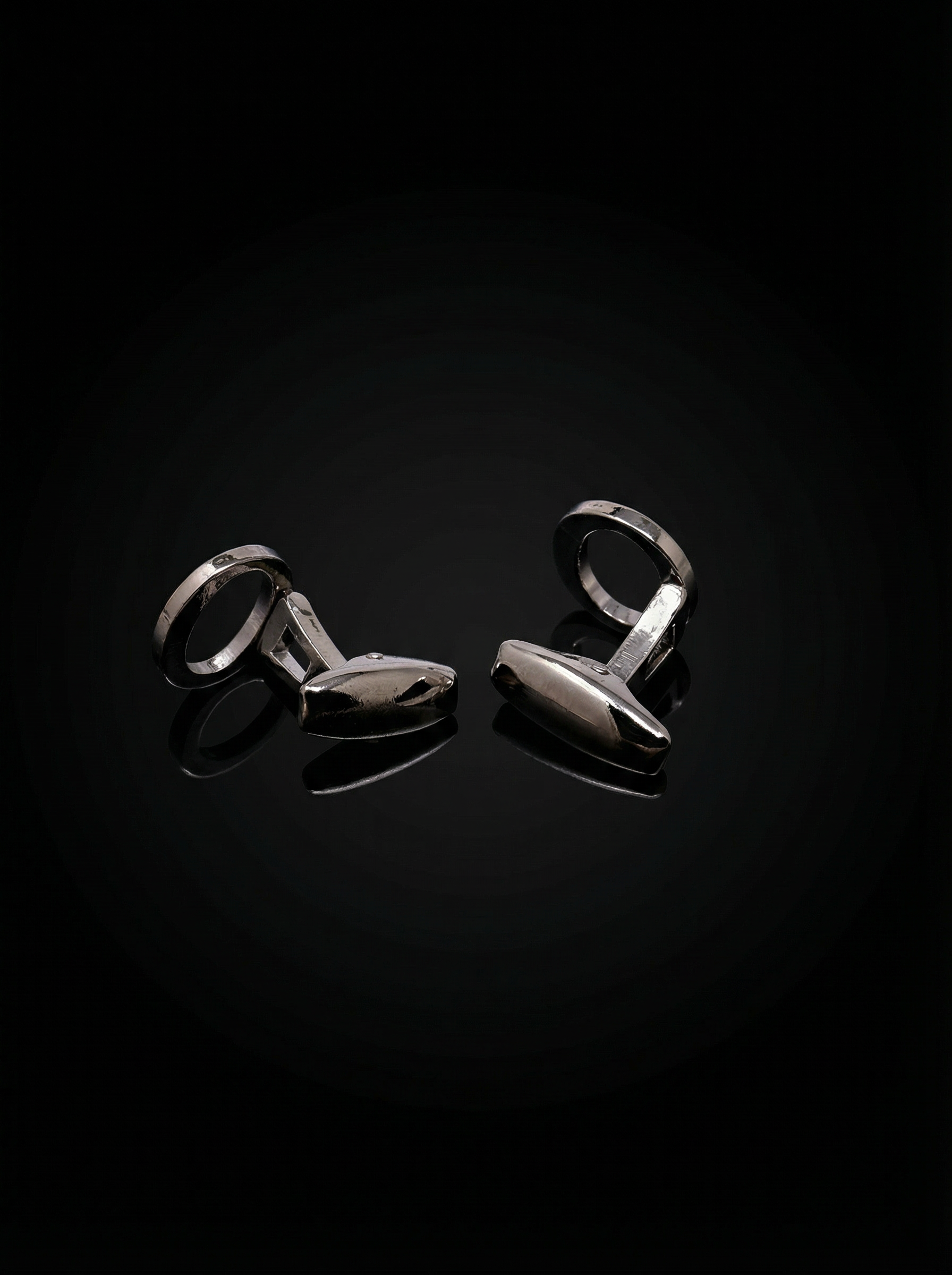 Letter O Cufflinks Tivaaro