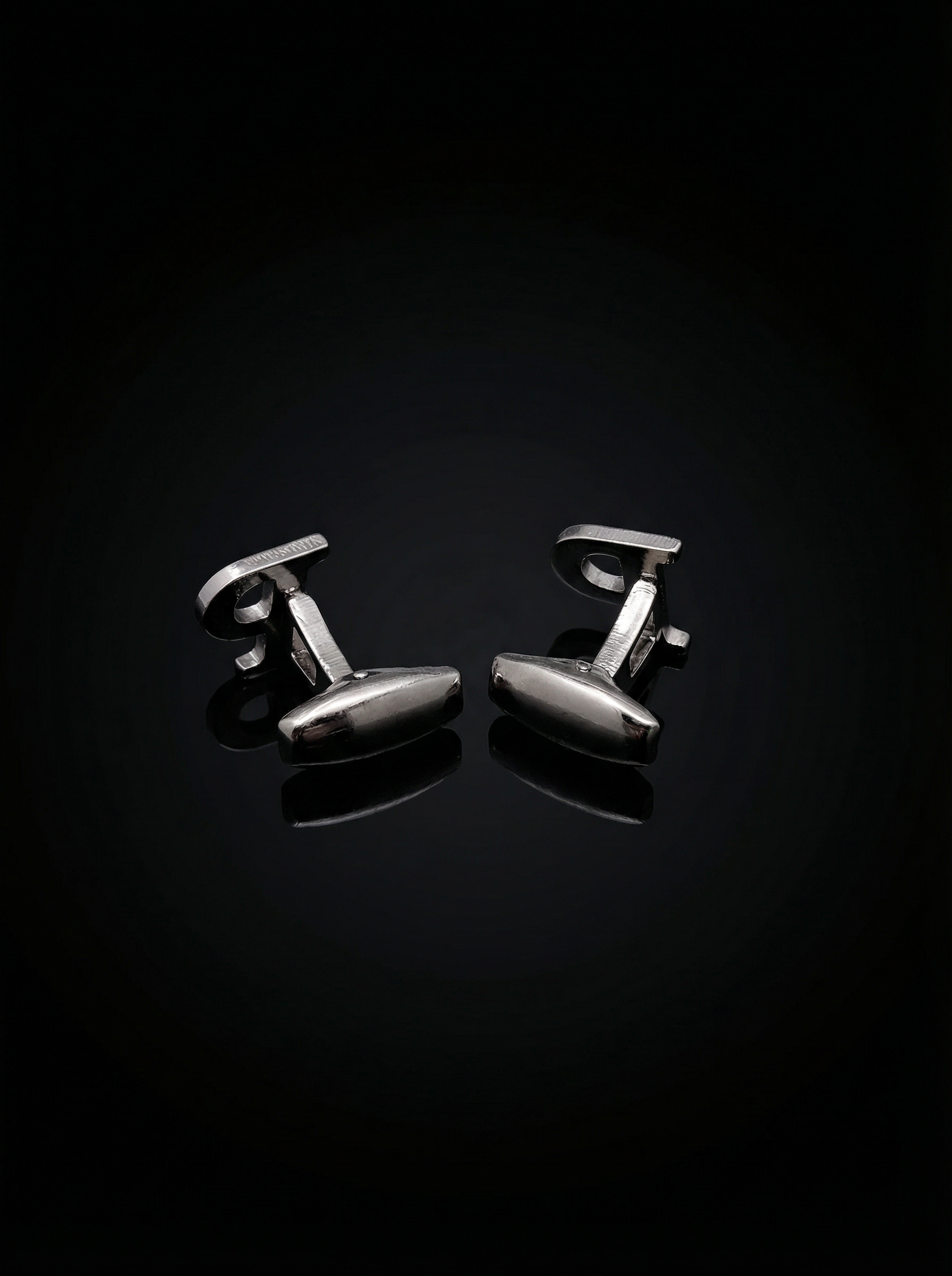 Letter P Cufflinks Tivaaro