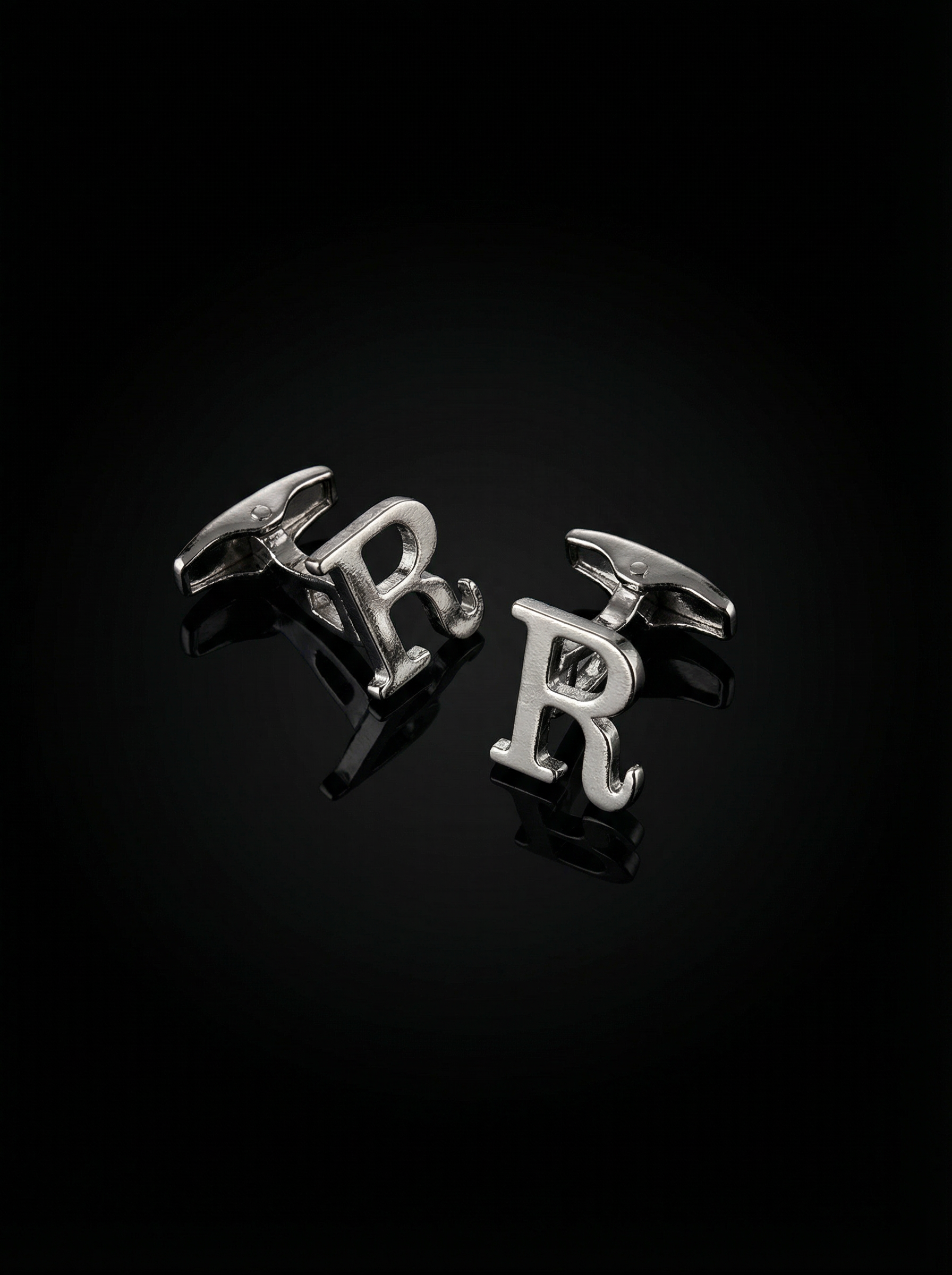 Letter R Cufflinks Tivaaro