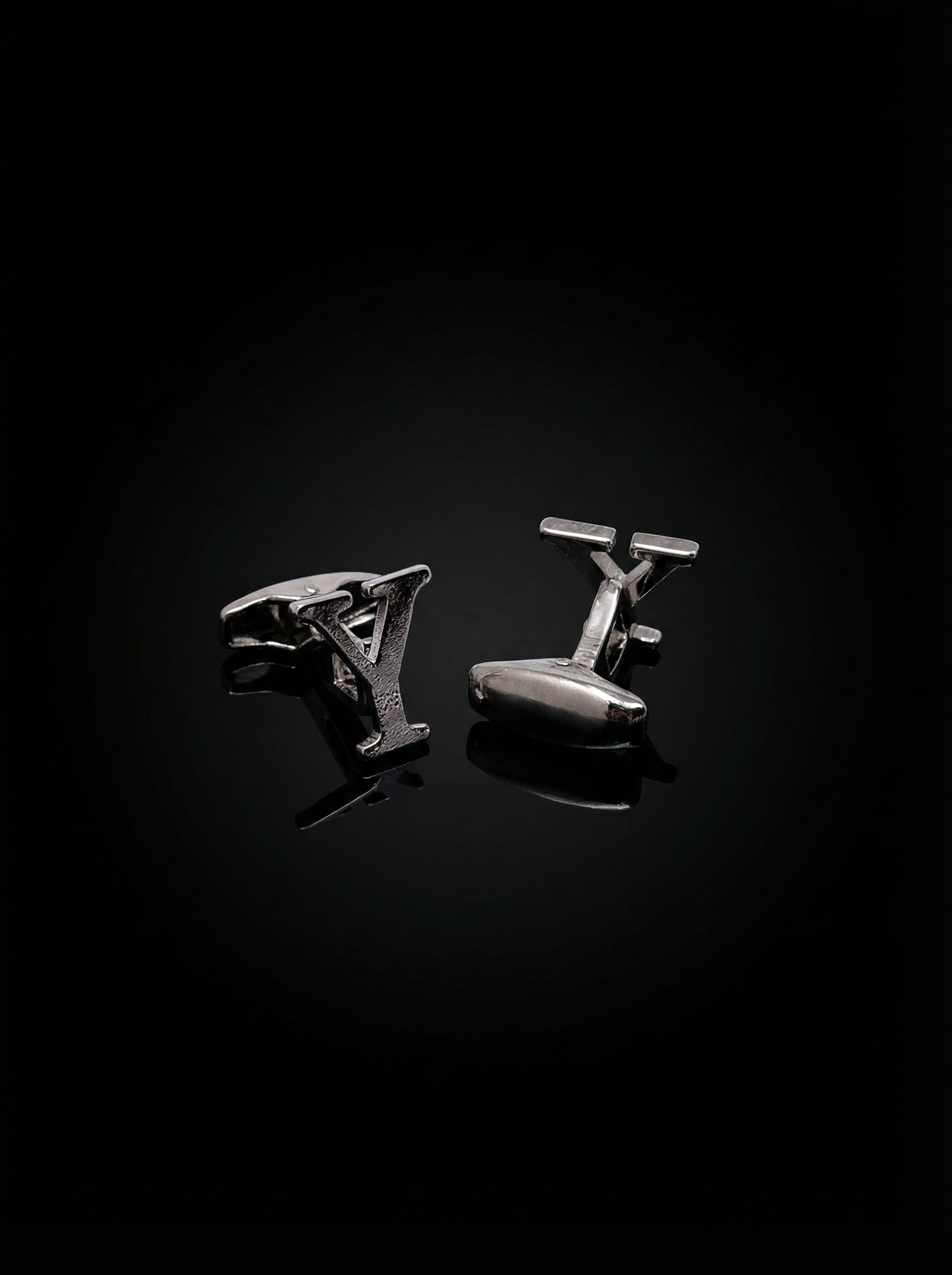 Letter Y Cufflinks Tivaaro
