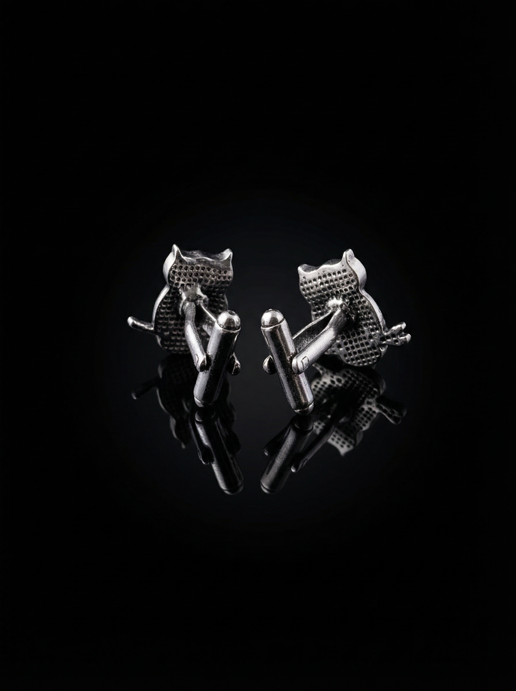 Owl Figurine Cufflinks Tivaaro