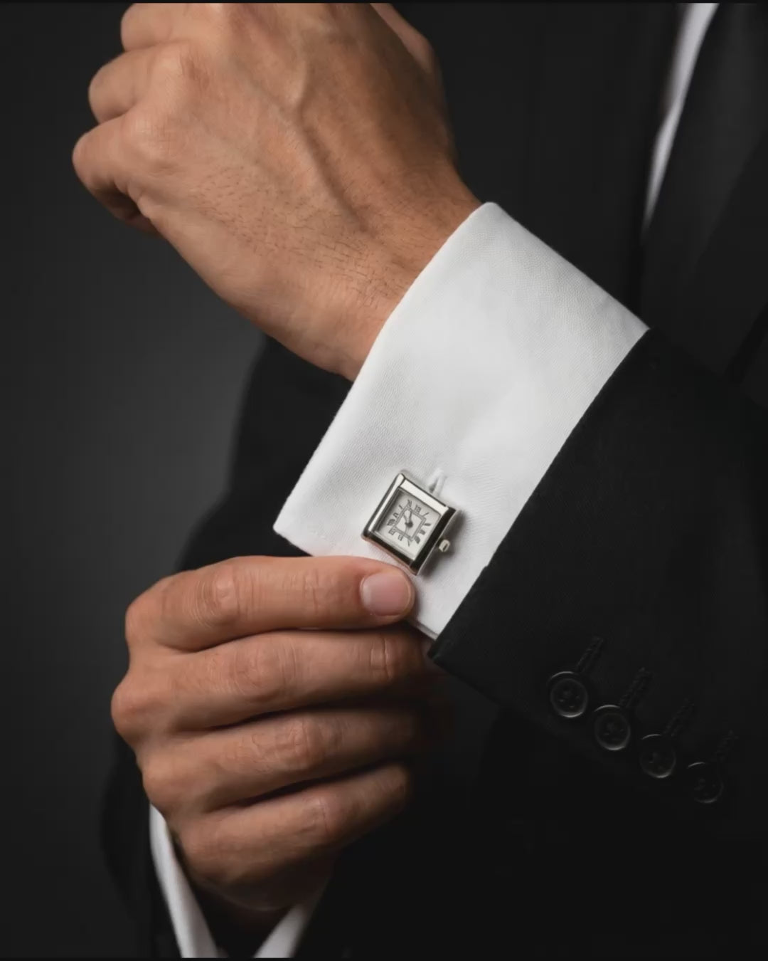Load video: vintage-square-cufflinks-1333-555.mp4