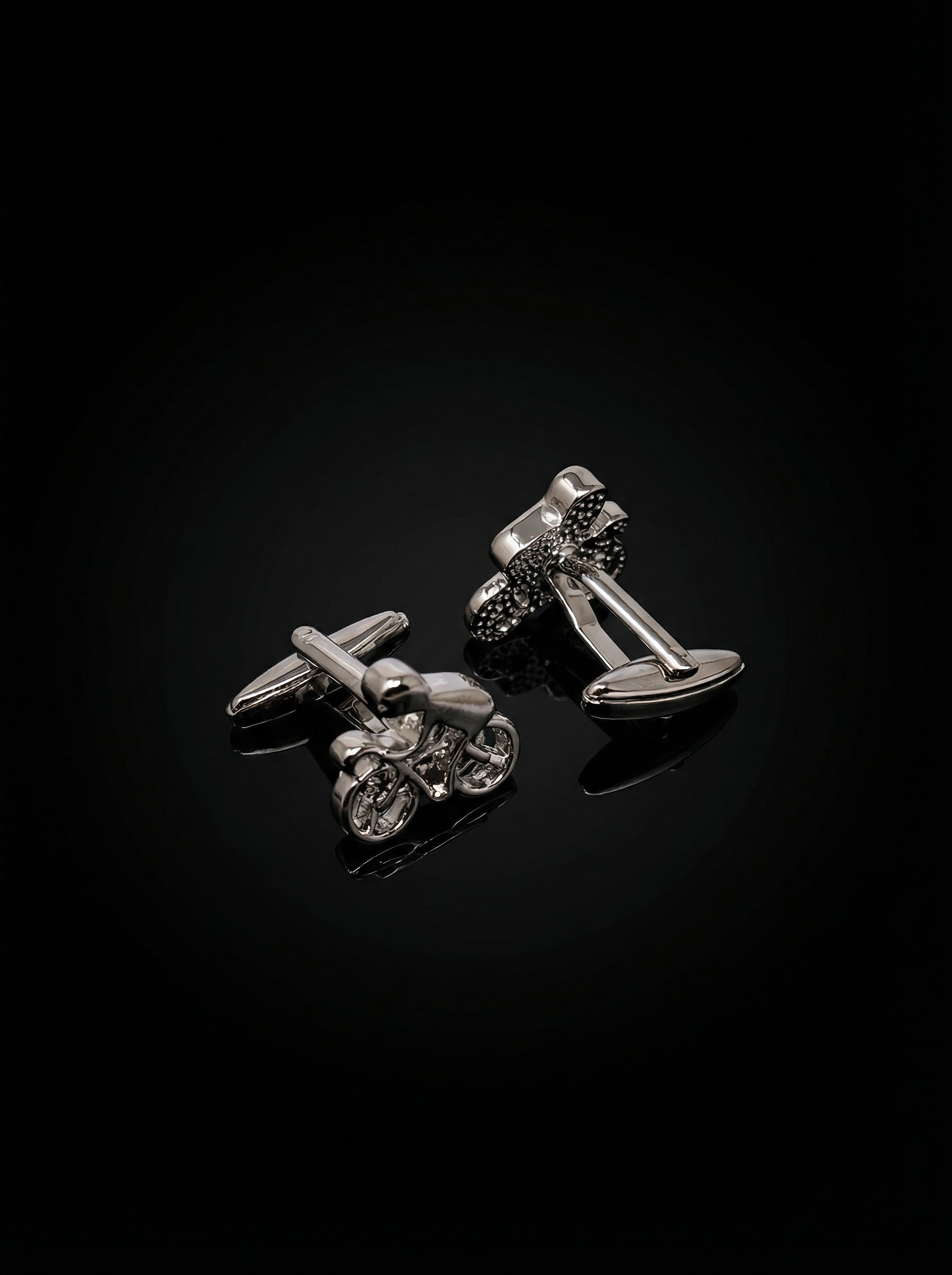 Sculpted Cyclist Cufflinks Tivaaro