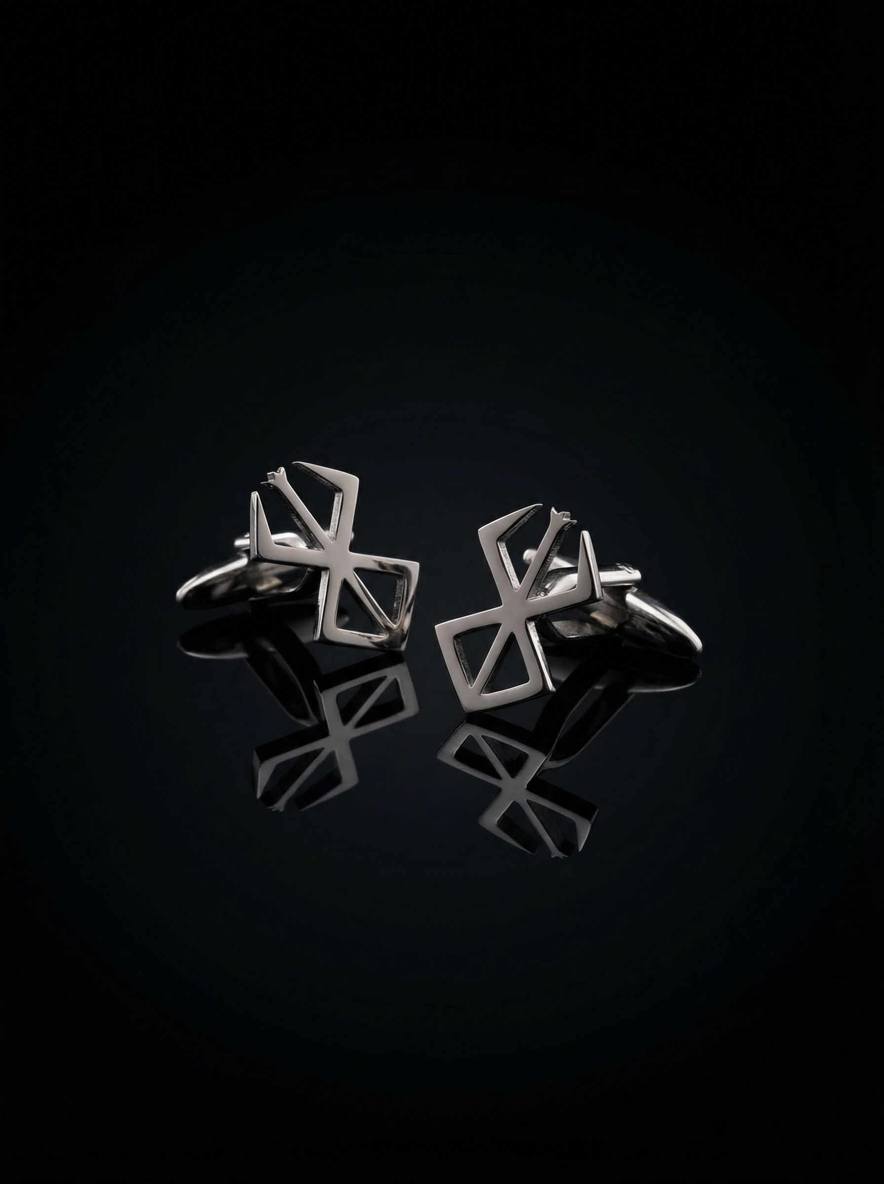Silver Geometric Openwork Cufflinks Tivaaro