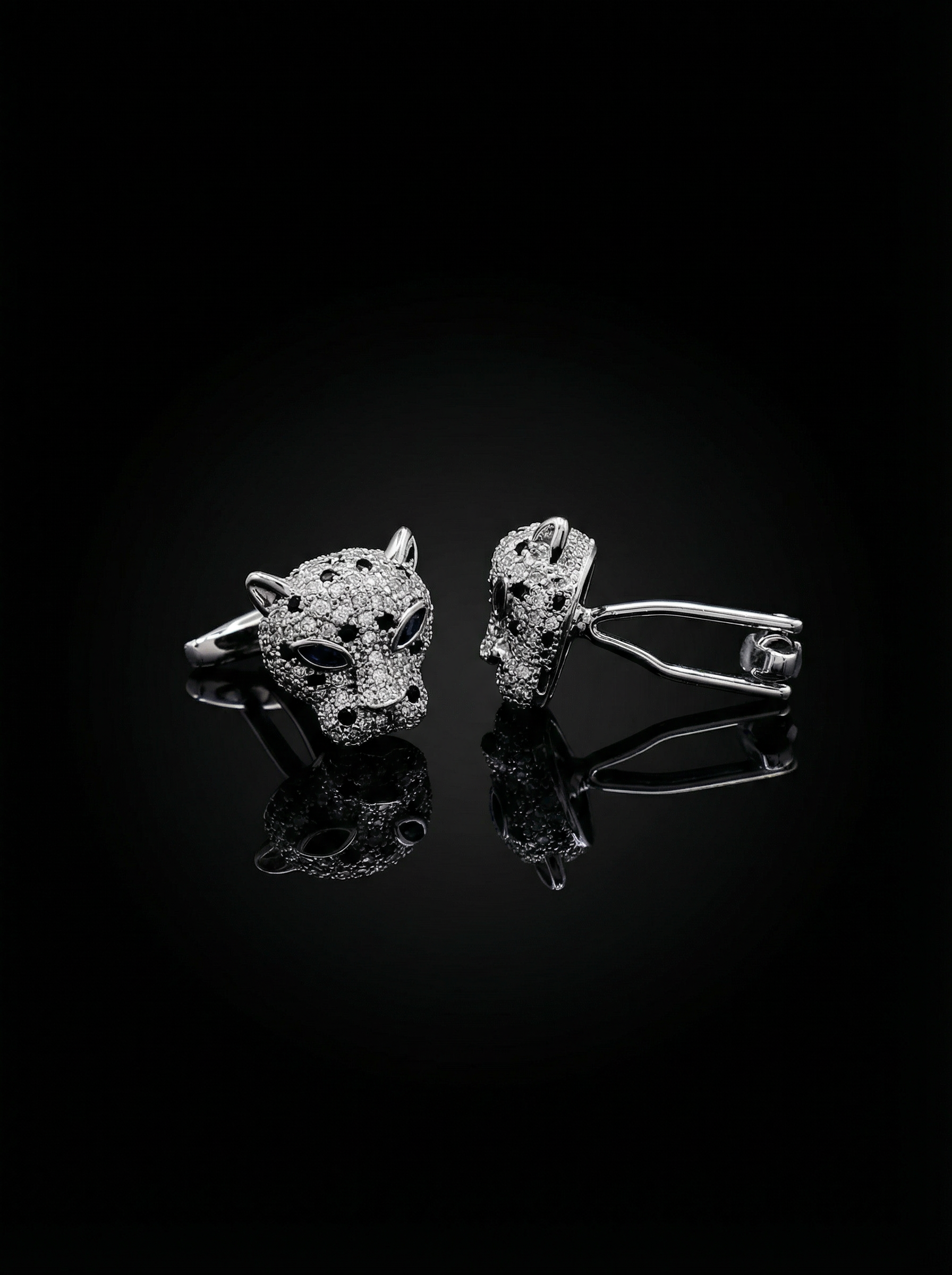 Silver Jeweled Leopard Cufflinks Tivaaro