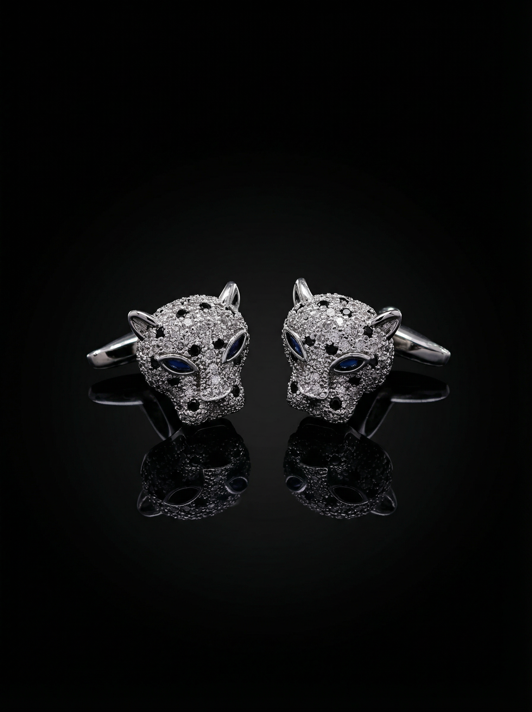 Silver Jeweled Leopard Cufflinks Tivaaro
