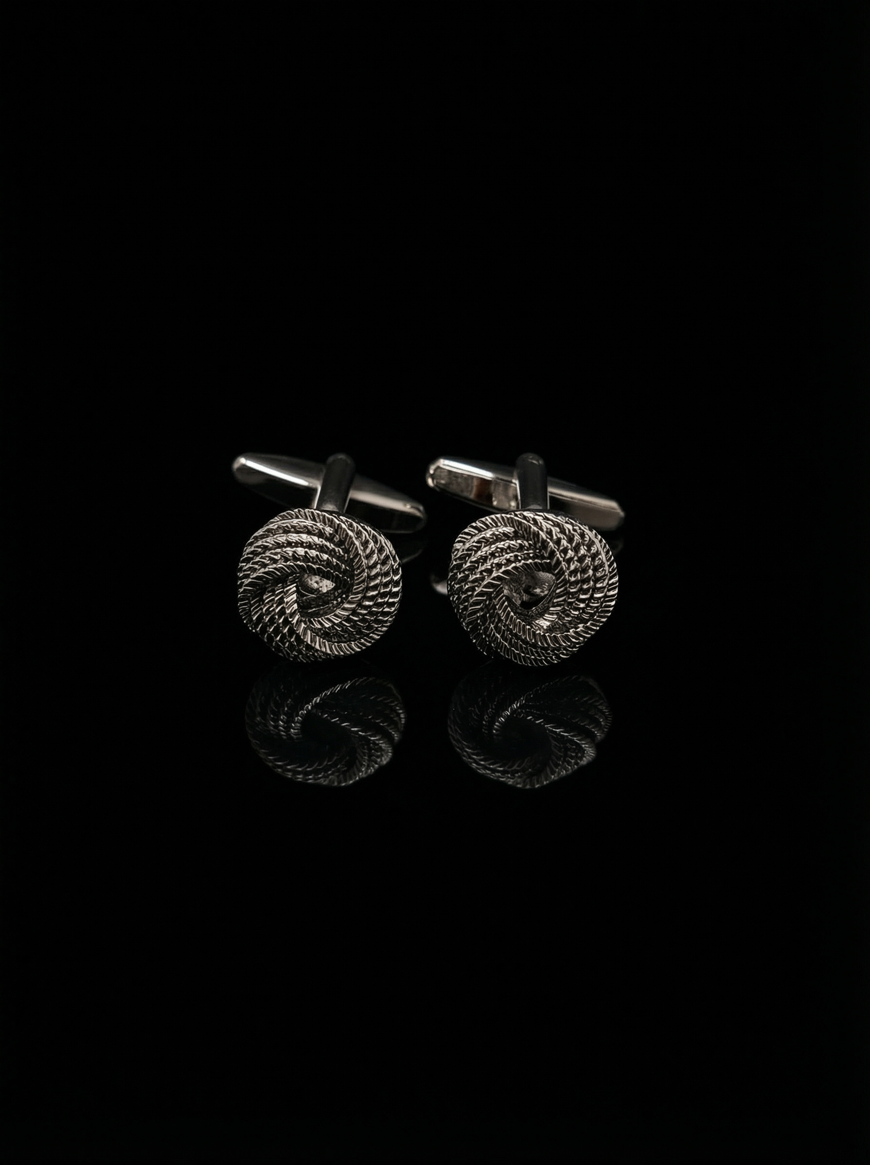 Spiral Knot Cufflinks Tivaaro