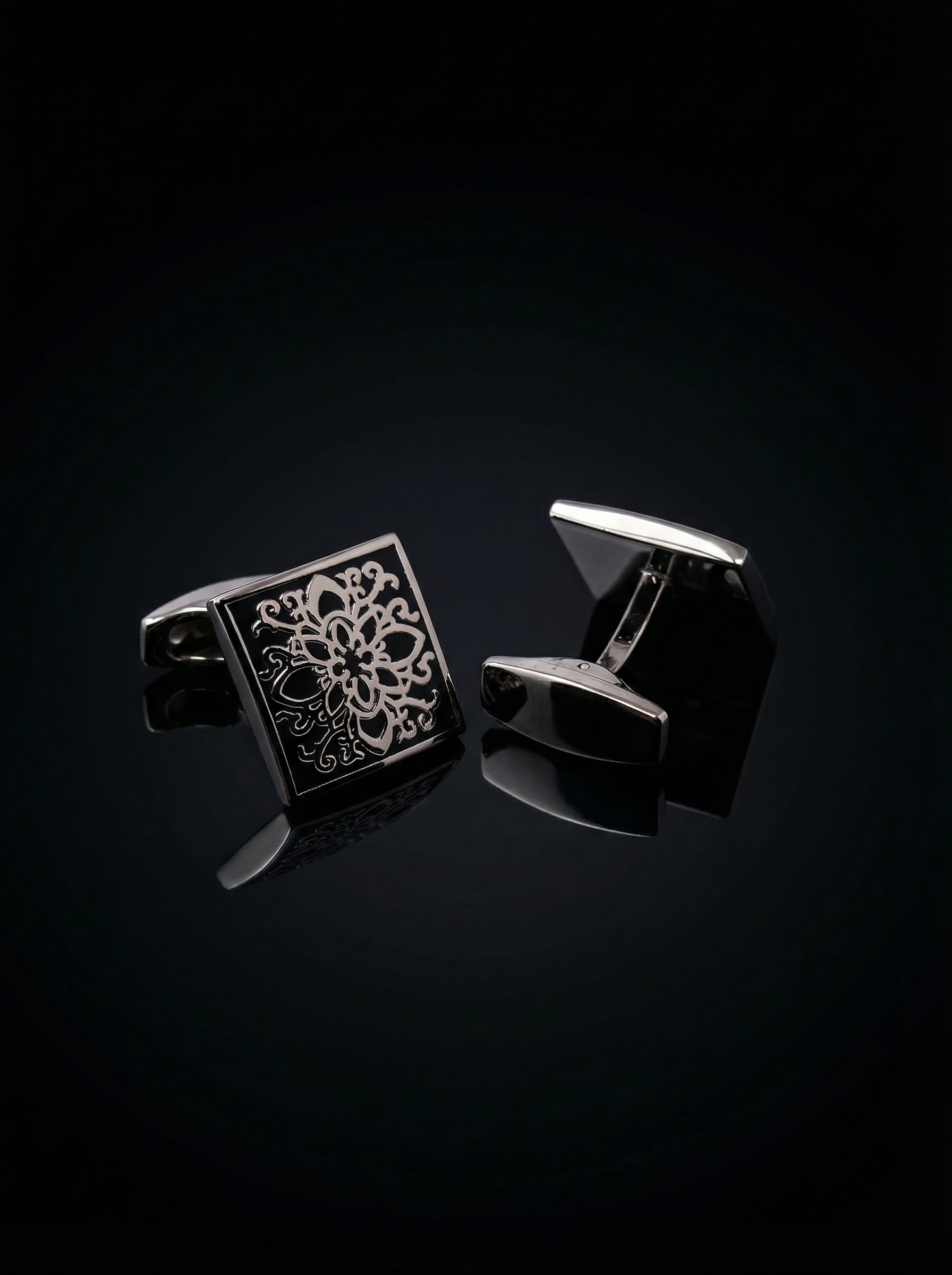 Symmetrical Swirl Cufflinks Tivaaro