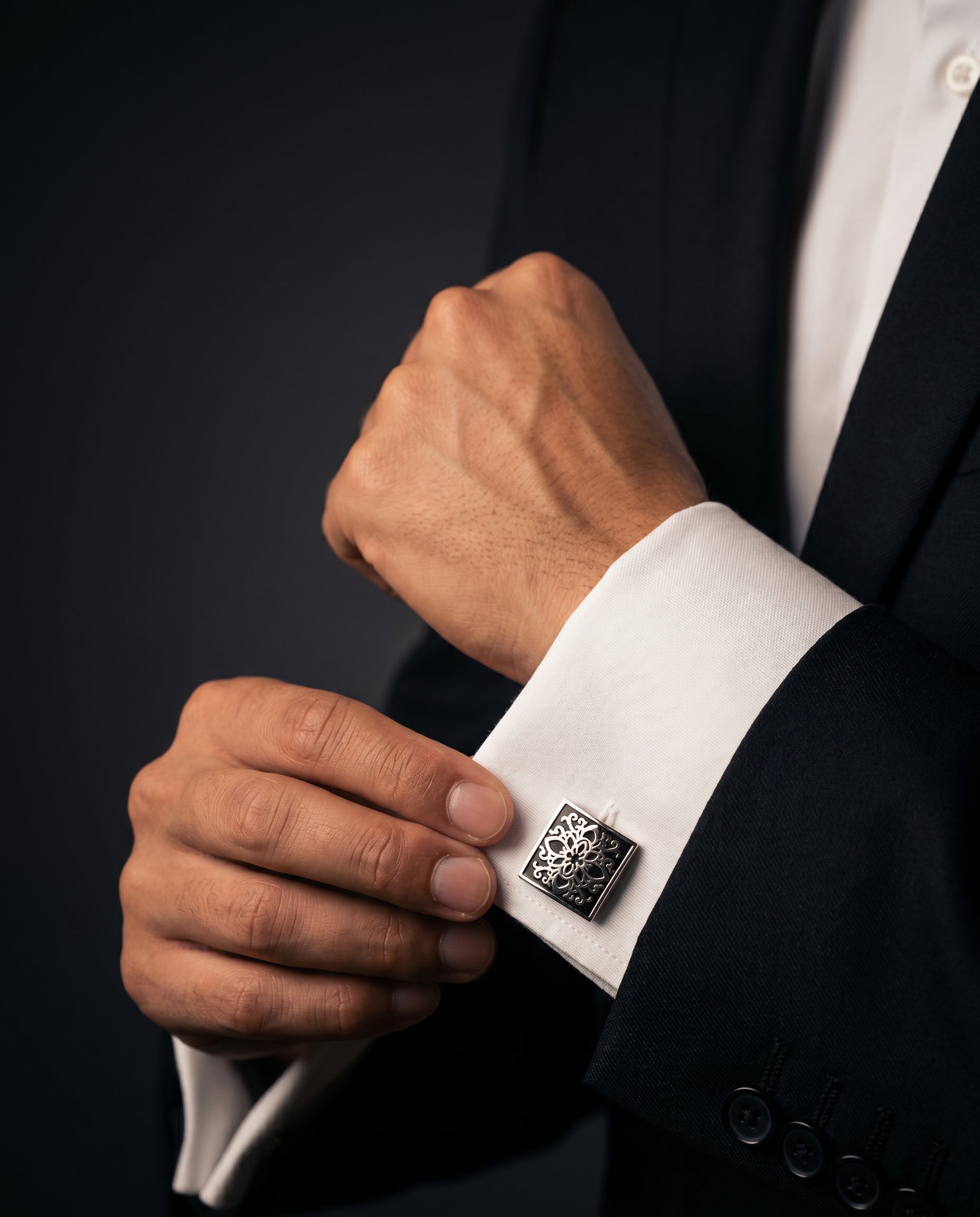 Symmetrical Swirl Cufflinks