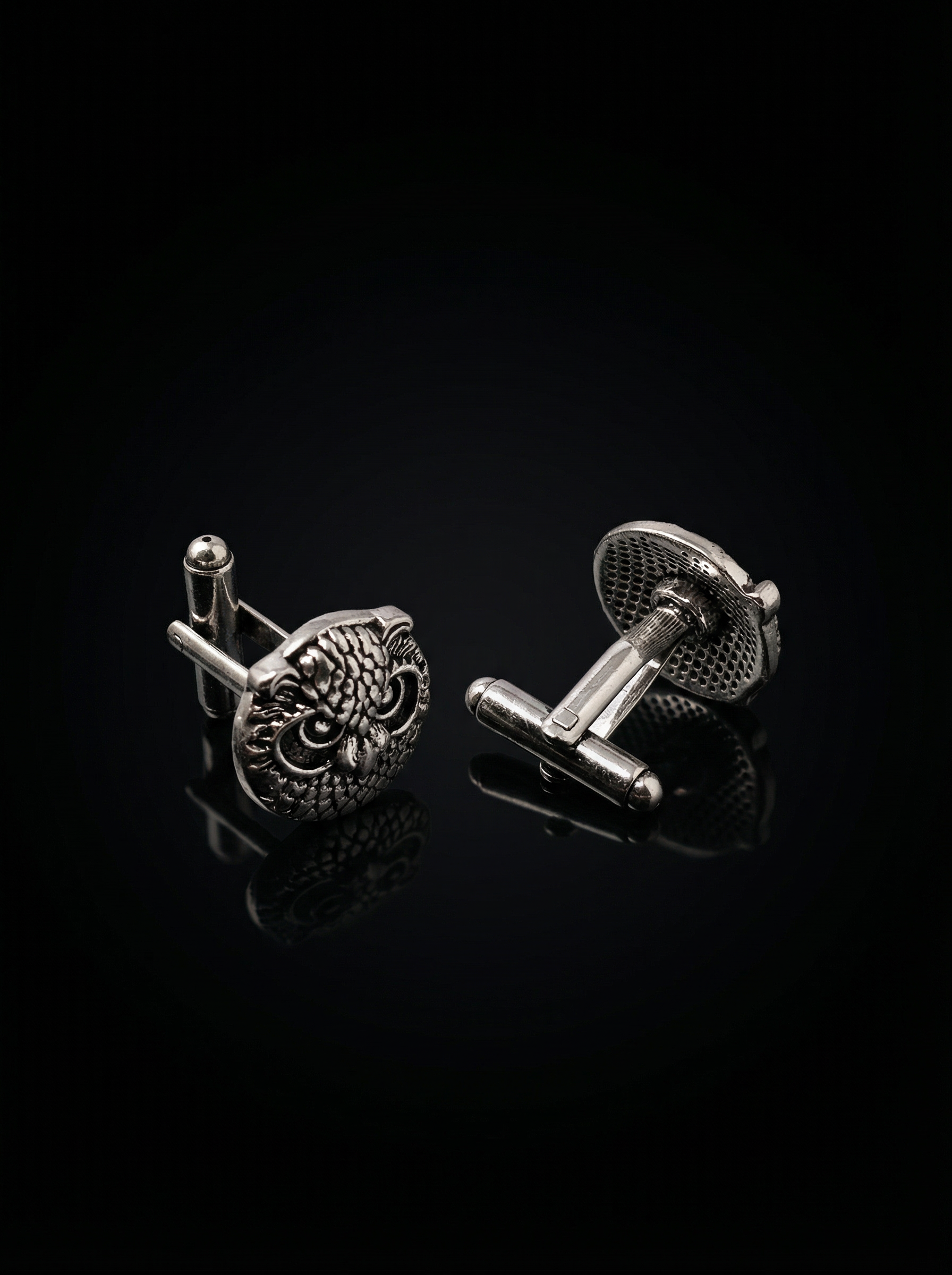 Textured Owl Face Cufflinks Tivaaro